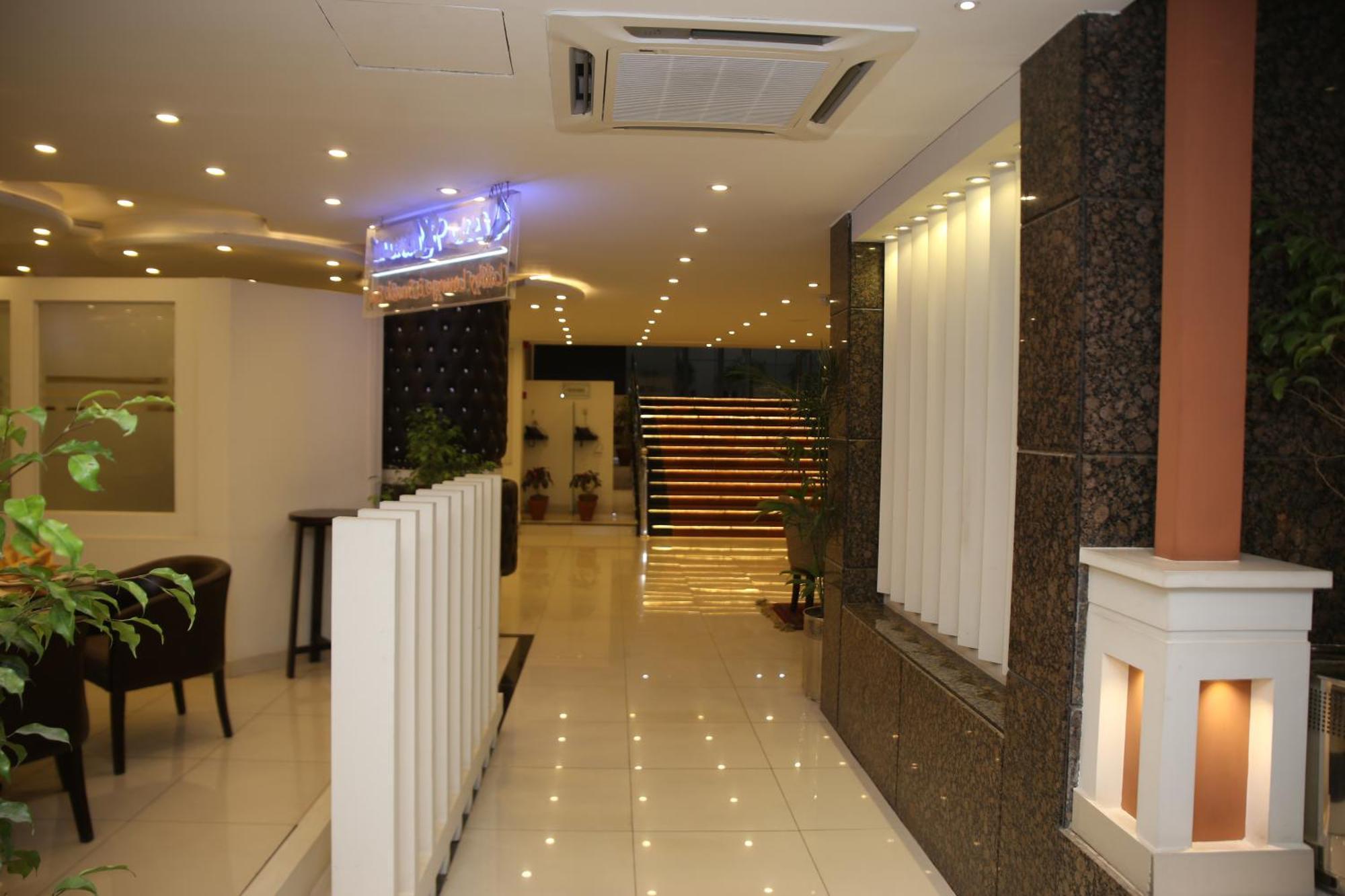 Fort Continental Hotel 白沙瓦 外观 照片