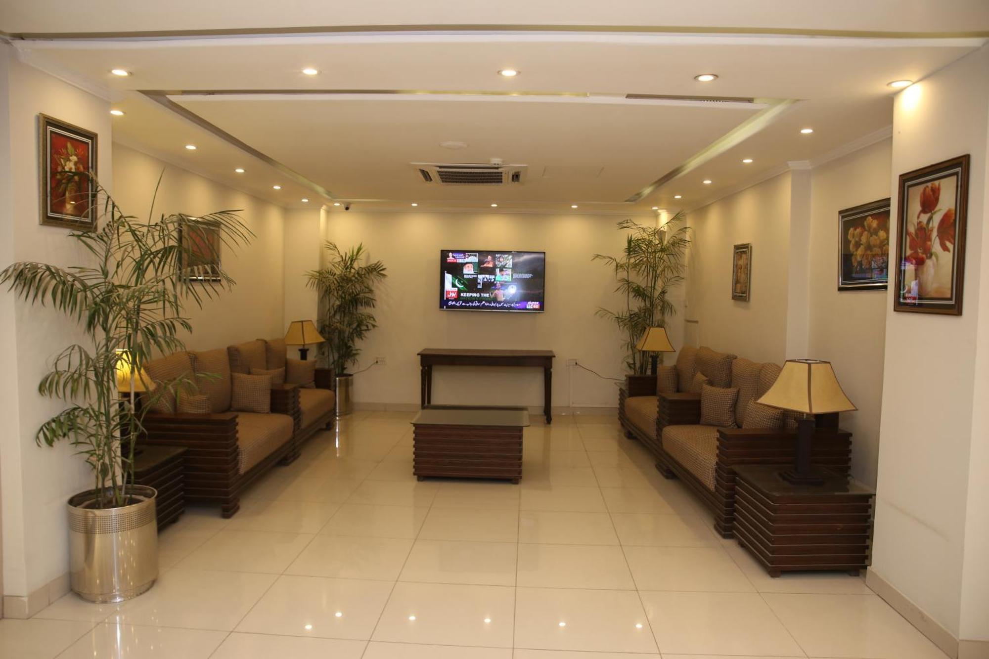 Fort Continental Hotel 白沙瓦 外观 照片
