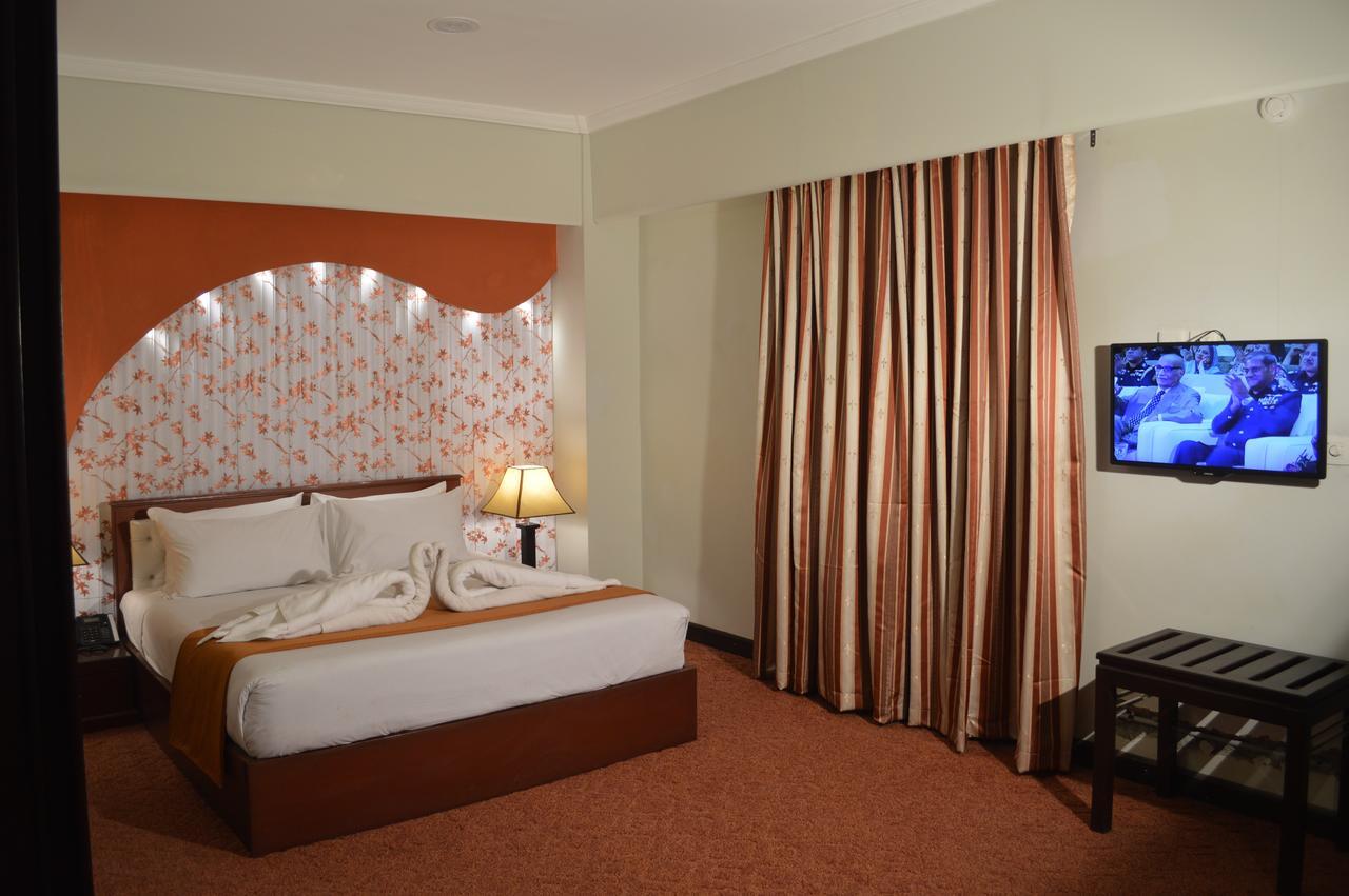 Fort Continental Hotel 白沙瓦 外观 照片