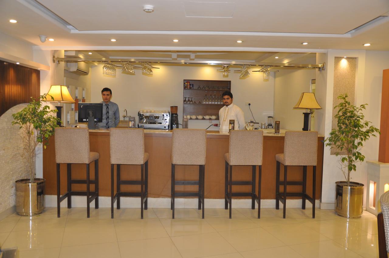 Fort Continental Hotel 白沙瓦 外观 照片