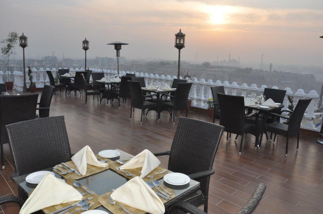 Fort Continental Hotel 白沙瓦 外观 照片