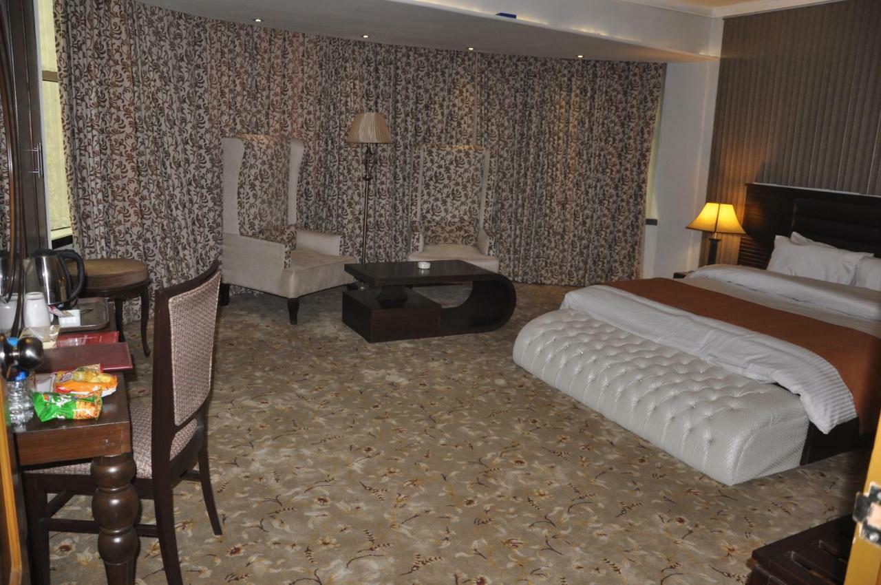 Fort Continental Hotel 白沙瓦 外观 照片