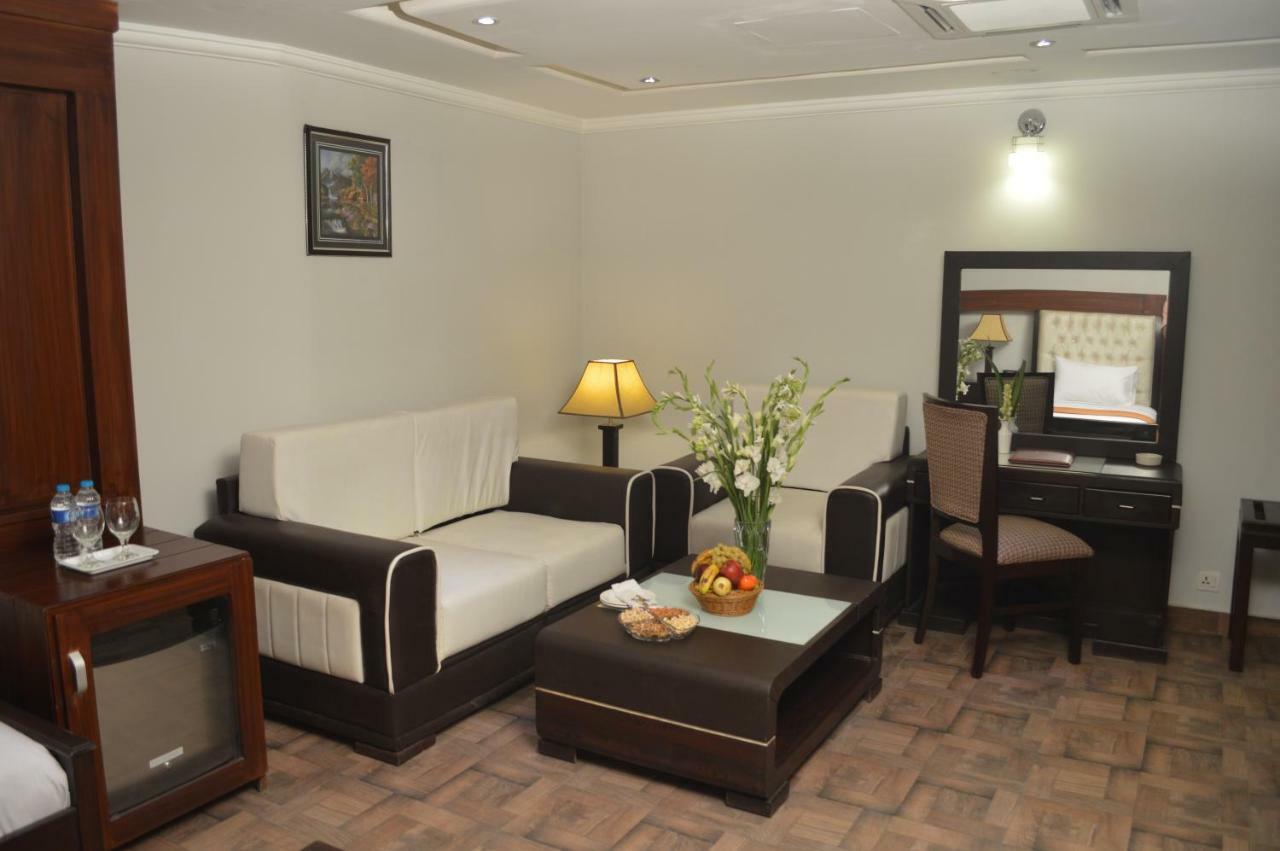 Fort Continental Hotel 白沙瓦 外观 照片