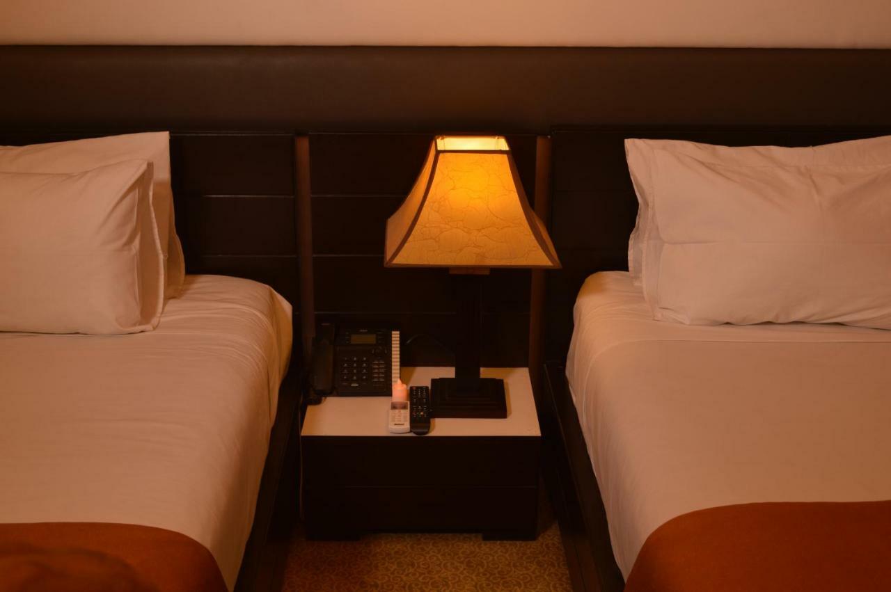 Fort Continental Hotel 白沙瓦 外观 照片